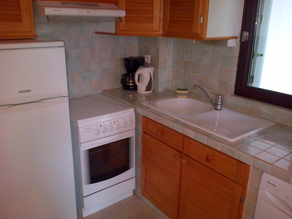 Appartements Le Clos Des Gentianes Allevard Szoba fotó